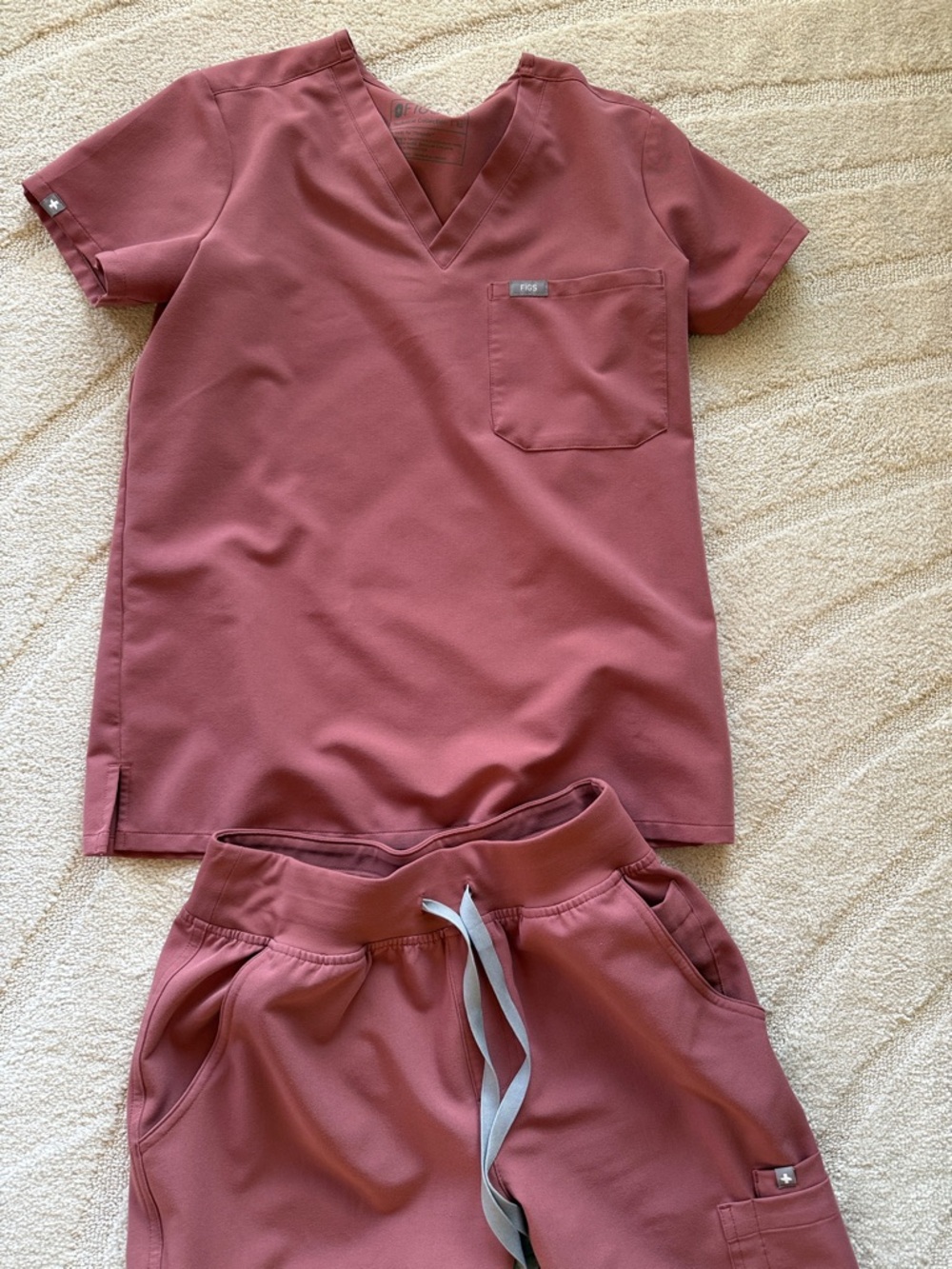 Figs Women's Scrub Set Rose